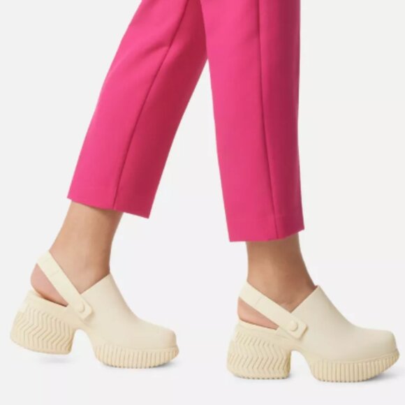 NEW Sorel Ona Streetworks Heeled Clogs in black For Women 925 5S3 - Picture 3 of 13